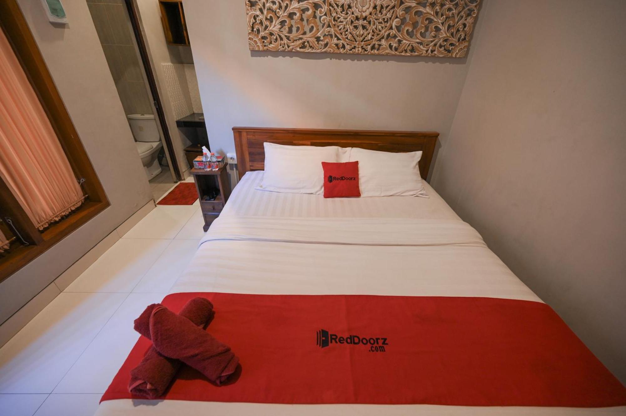 Reddoorz Near Mertasari Beach 2 Pesanggaran Exteriör bild