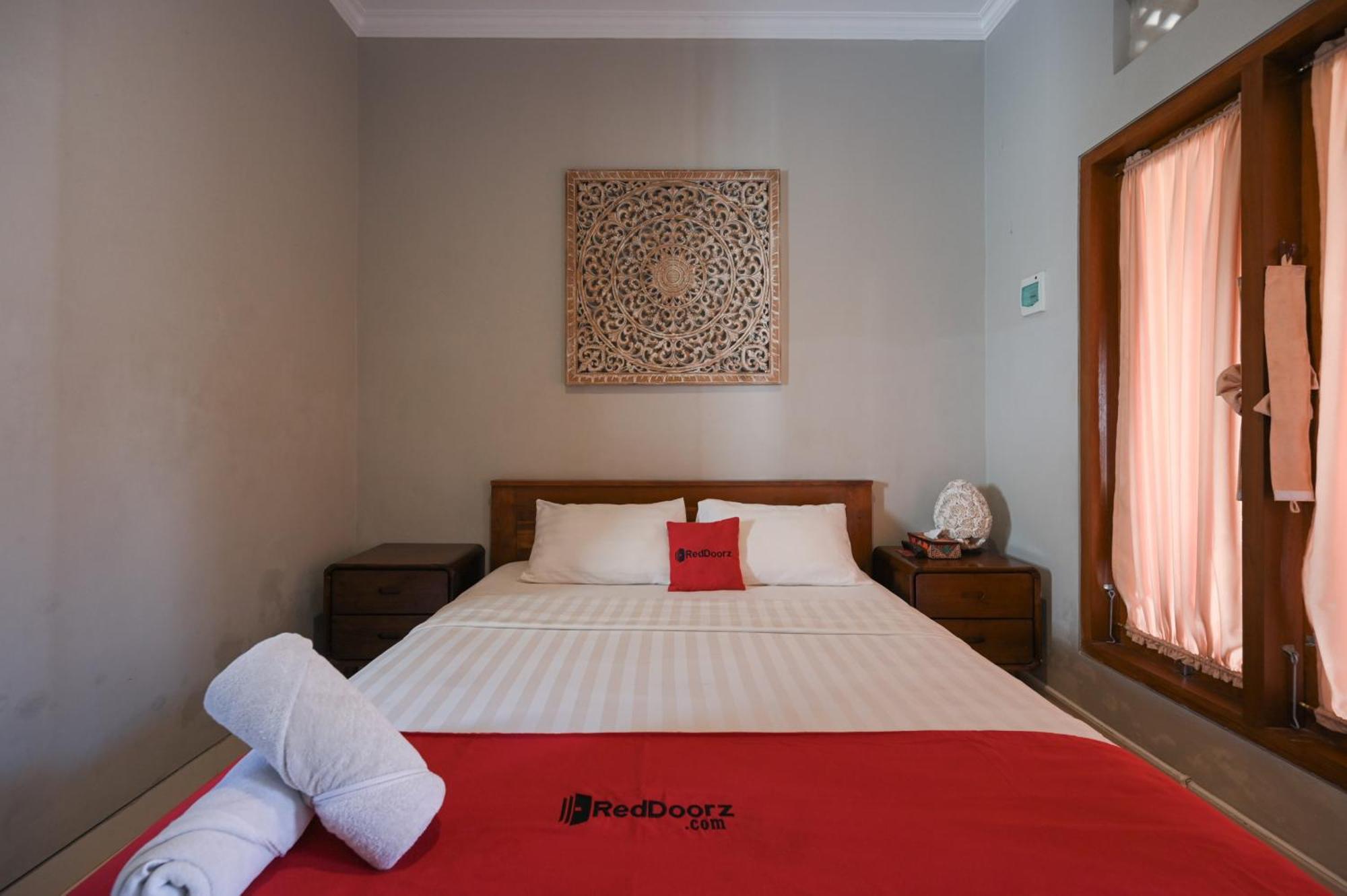 Reddoorz Near Mertasari Beach 2 Pesanggaran Exteriör bild